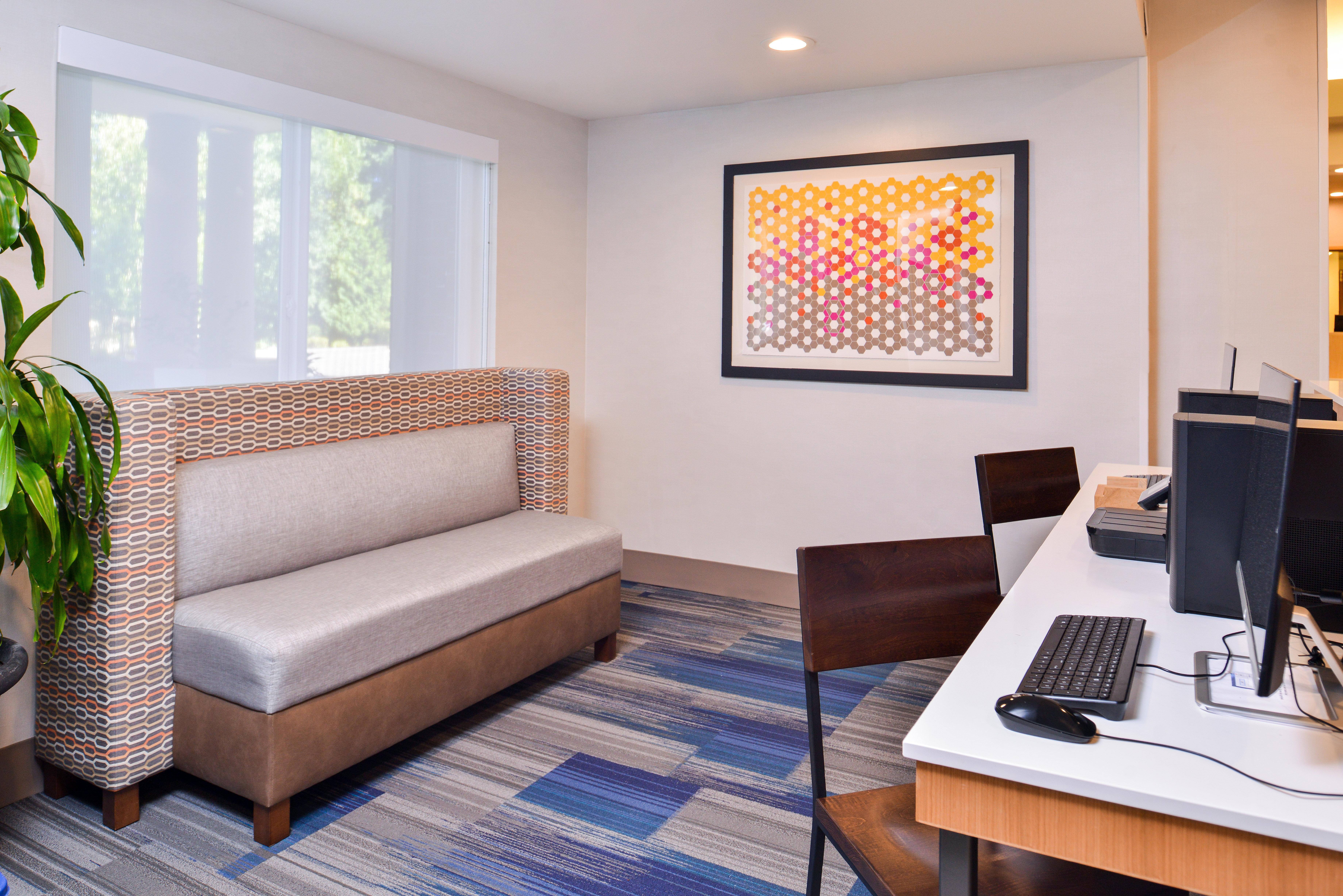 Holiday Inn Express & Suites Lacey - Olympia By Ihg Eksteriør billede