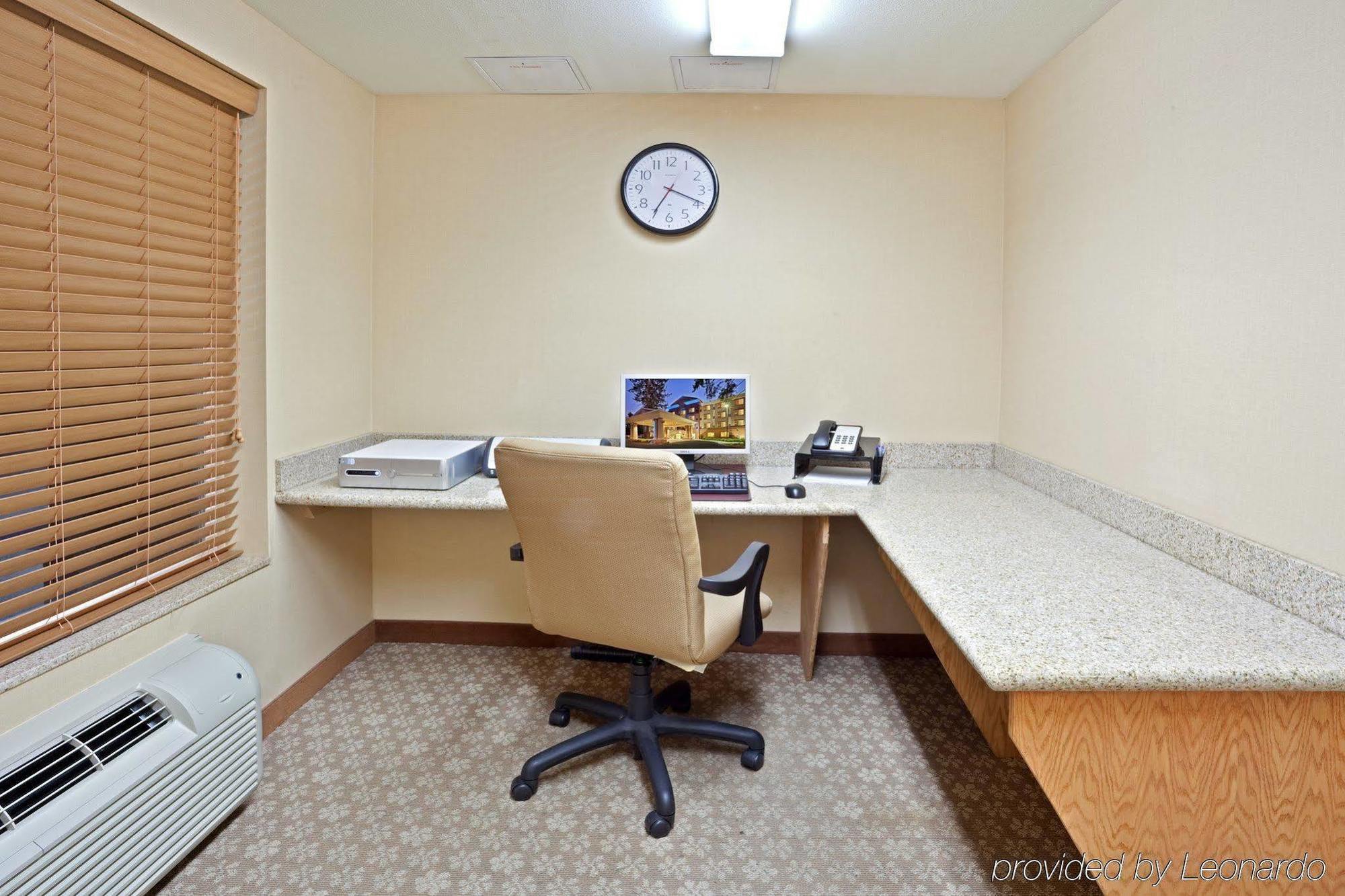 Holiday Inn Express & Suites Lacey - Olympia By Ihg Eksteriør billede